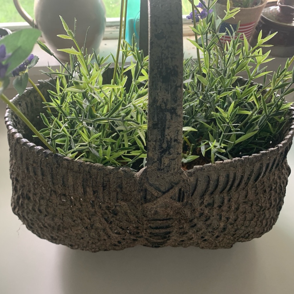 SOLD!! Vintage barn fresh egg gathering basket